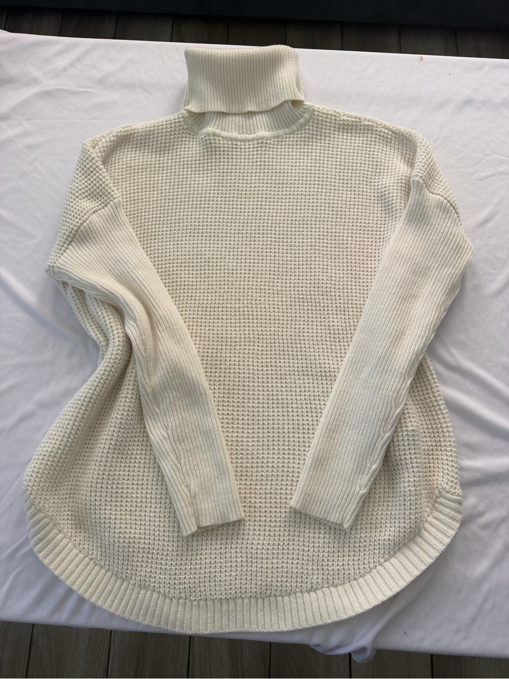 Michael Kors Cream Waffle-Knit Turtleneck Sweater - Size M